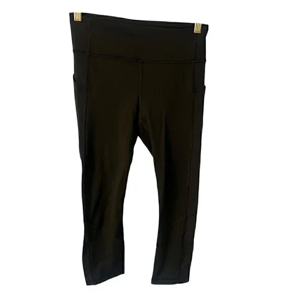 Lululemon Women High-Waisted Black Capris Leggings With Pockets, cropped yoga, 4 - Picture 2 of 9